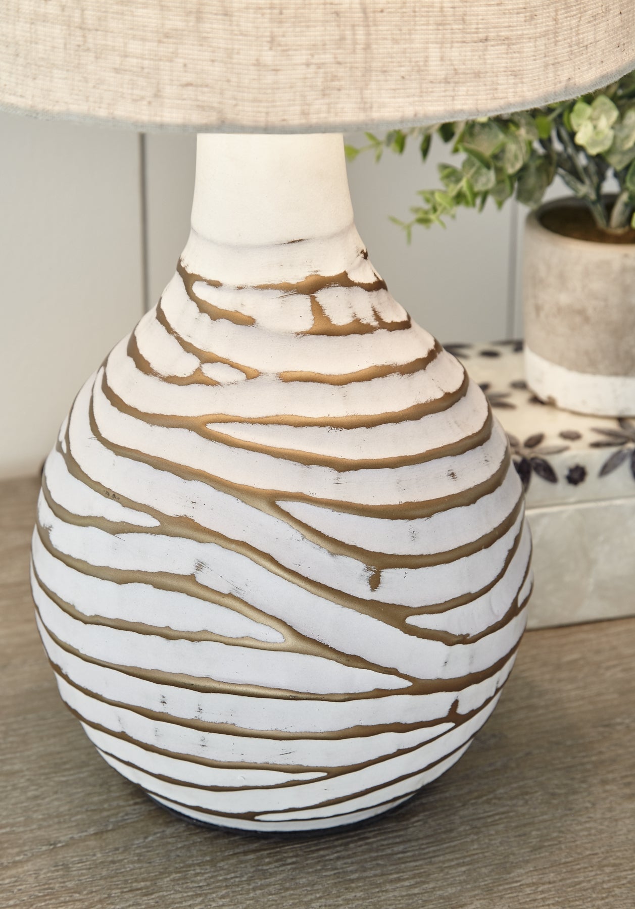 Aleela Metal Table Lamp (1/CN) Furniture Mart - online today or in-store at our location in Duluth, Ga. Furniture Mart Georgia. View our lowest price today. Shop Now.