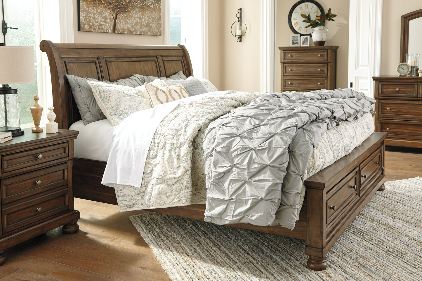 Robbinsdale Sleigh Bed With Storage