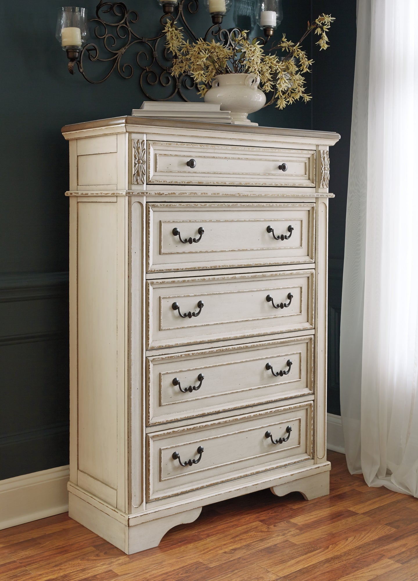 Realyn Upholstered Panel Bed With Mirrored Dresser And Chest