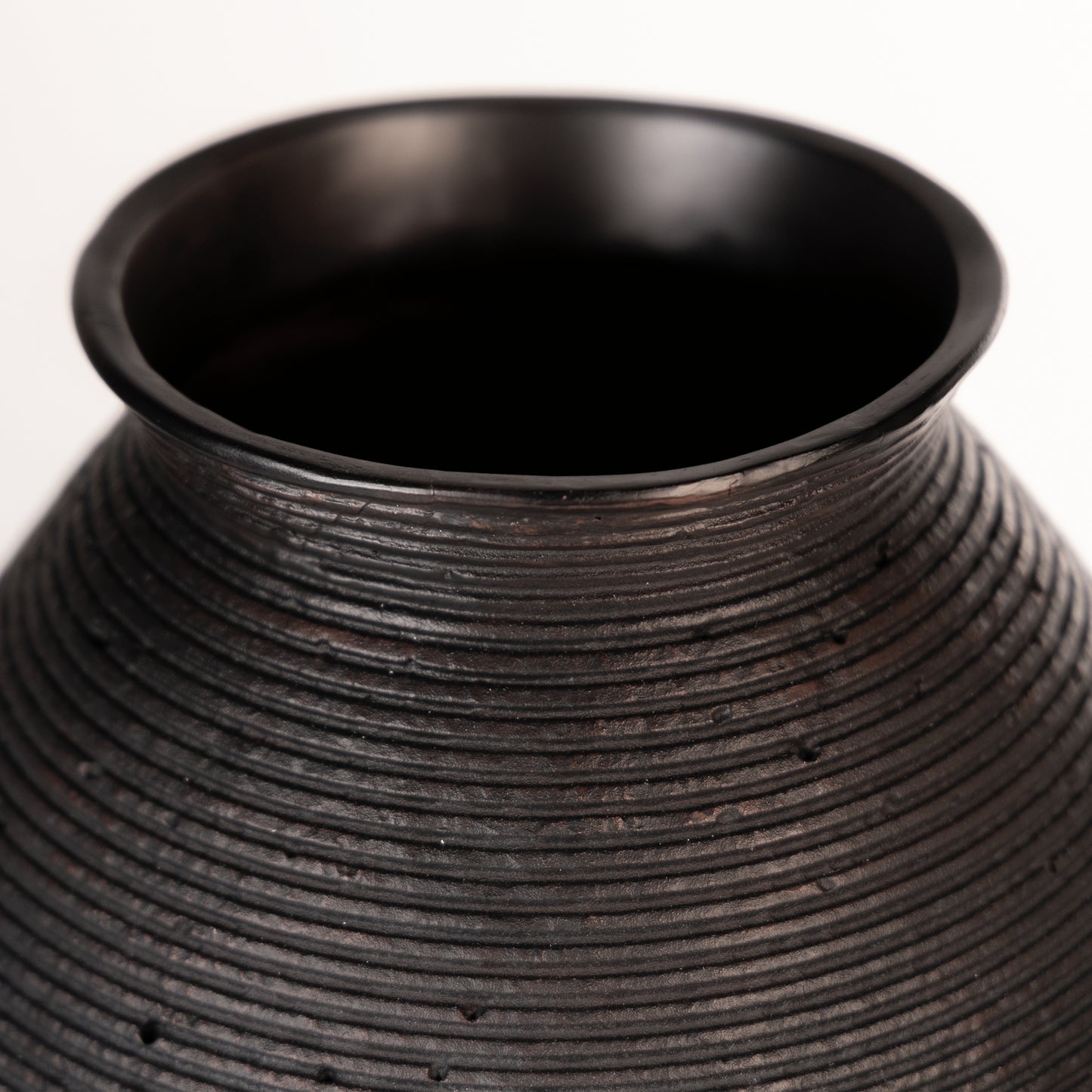 Hannela Vase Furniture Mart - online today or in-store at our location in Duluth, Ga. Furniture Mart Georgia. View our lowest price today. Shop Now.