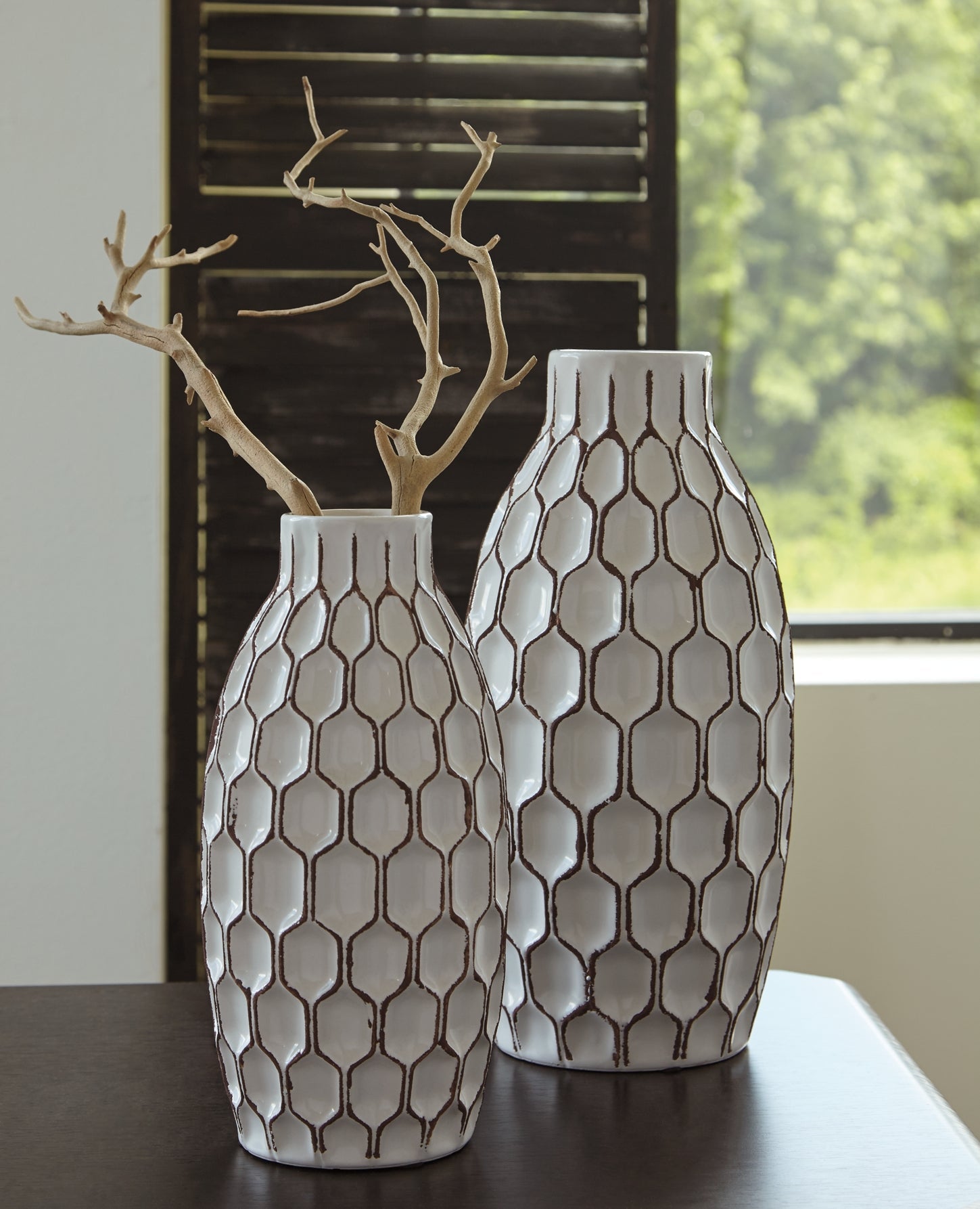 Dionna Vase Set (2/CN) Furniture Mart -  online today or in-store at our location in Duluth, Ga. Furniture Mart Georgia. View our lowest price today. Shop Now. 