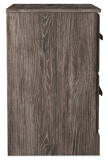 Ralinksi Queen Panel Bed with Mirrored Dresser, Chest and Nightstand