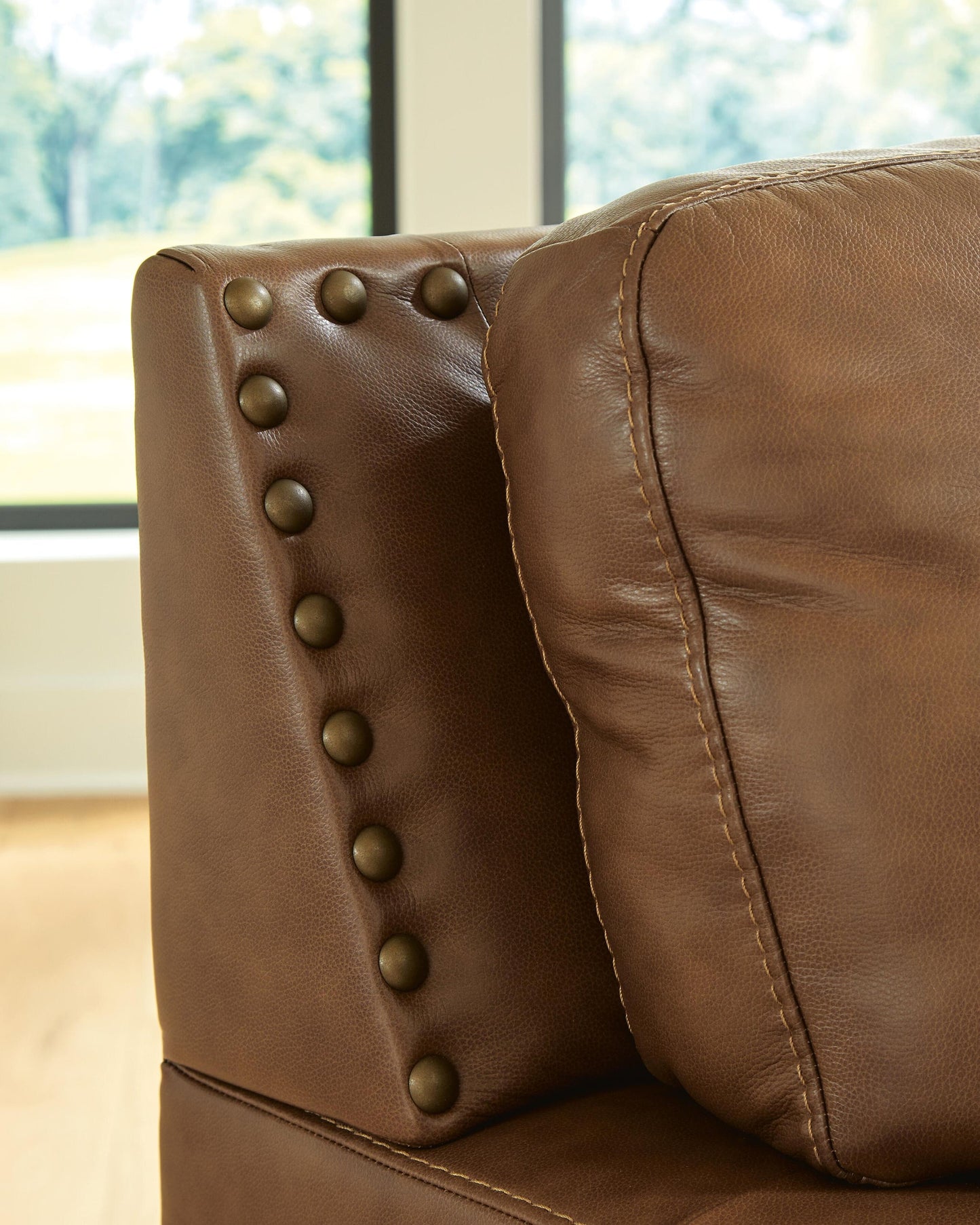 Saonara Sofa and Loveseat