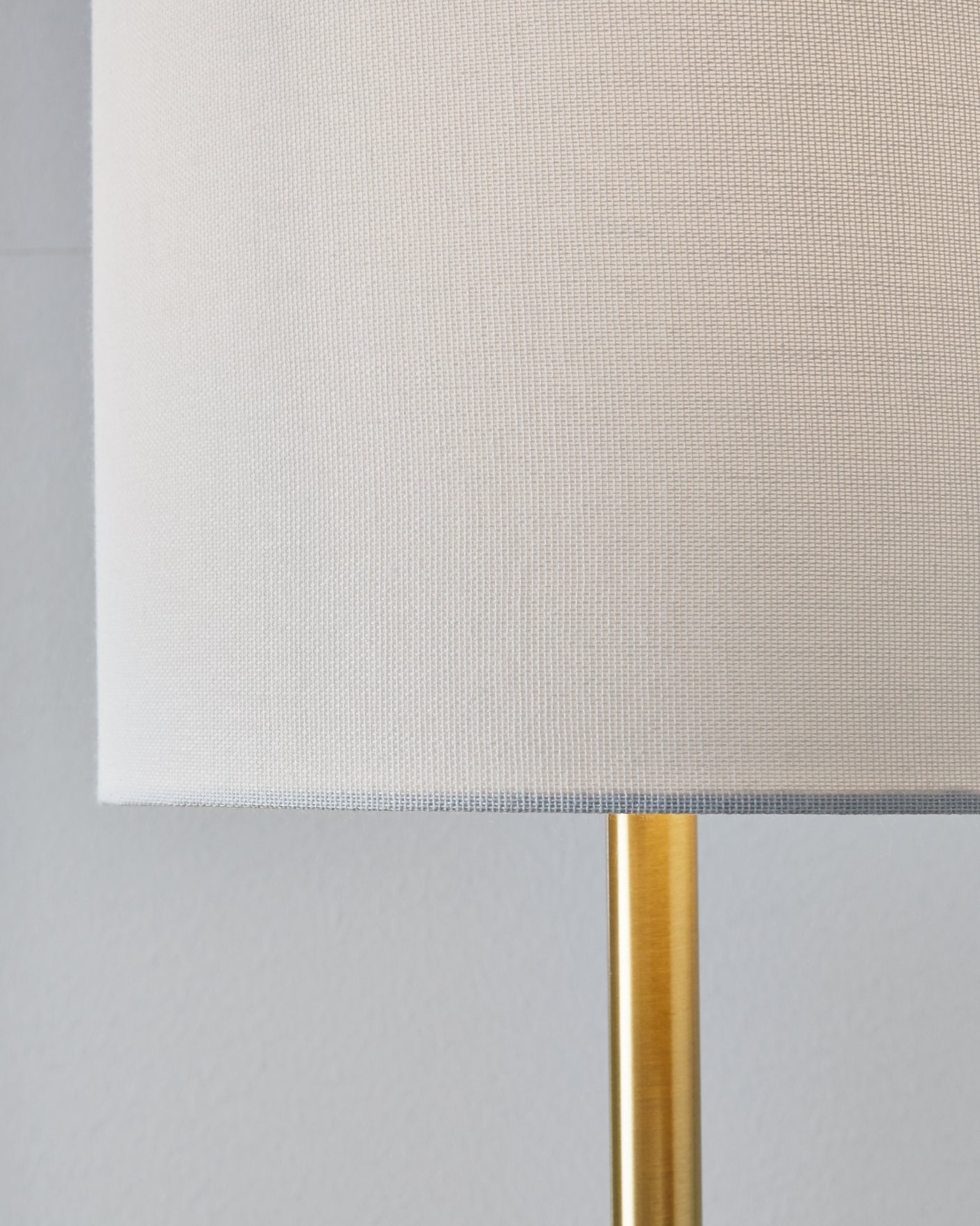 Maywick Metal Table Lamp (1/CN) Furniture Mart -  online today or in-store at our location in Duluth, Ga. Furniture Mart Georgia. View our lowest price today. Shop Now. 