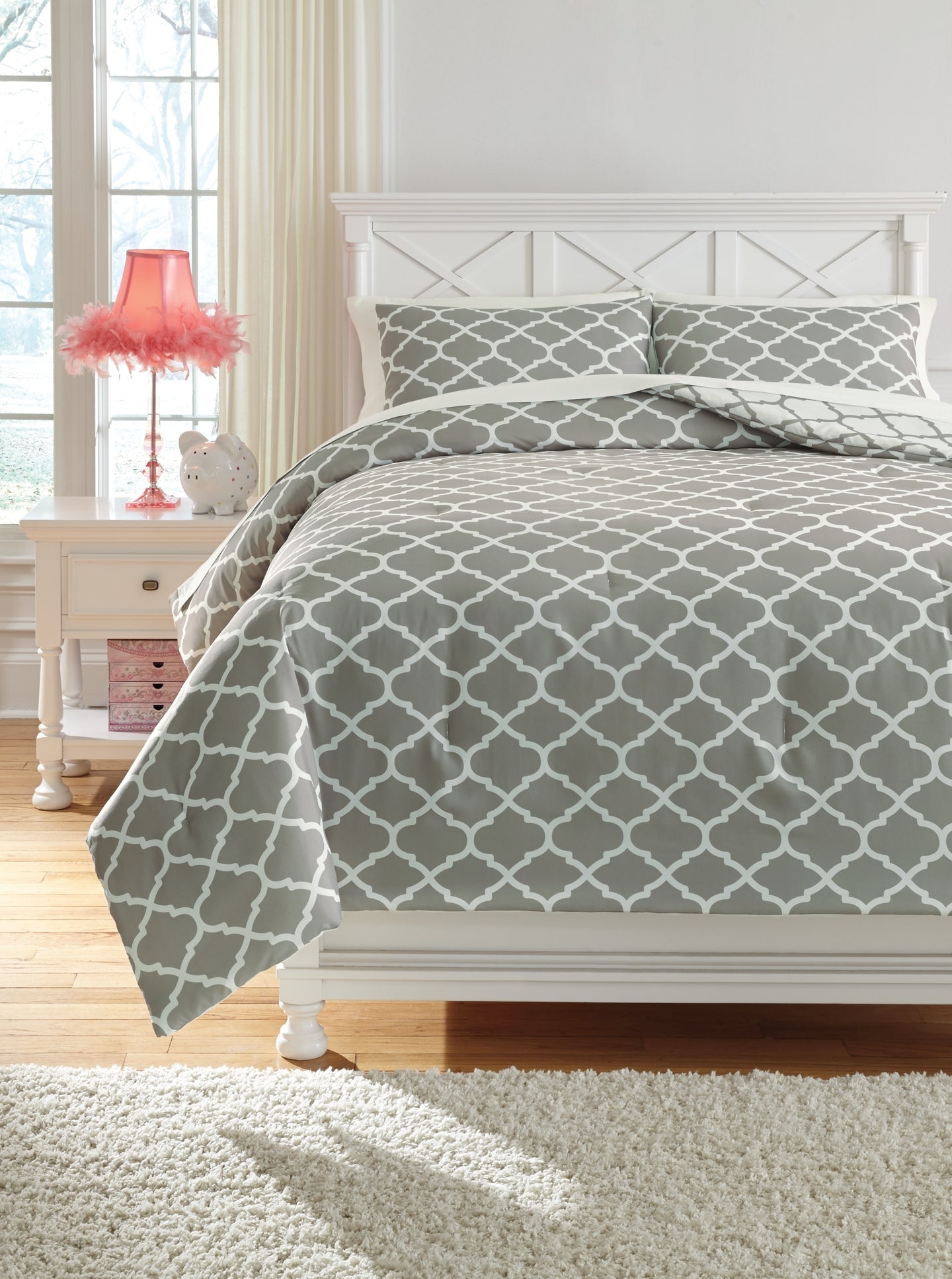 Media Full Comforter Set Furniture Mart -  online today or in-store at our location in Duluth, Ga. Furniture Mart Georgia. View our lowest price today. Shop Now. 