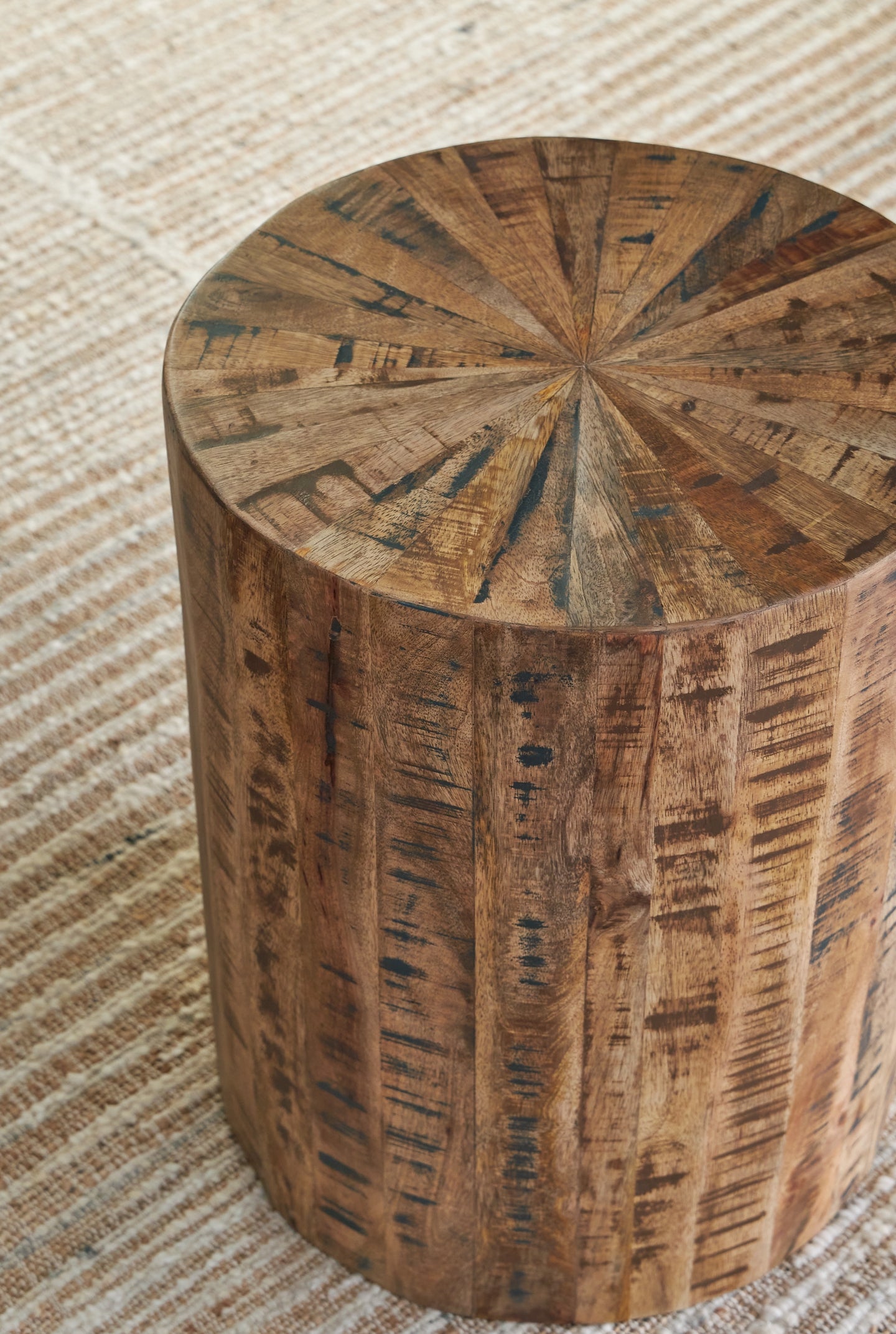 Reymore Accent Table Furniture Mart -  online today or in-store at our location in Duluth, Ga. Furniture Mart Georgia. View our lowest price today. Shop Now. 